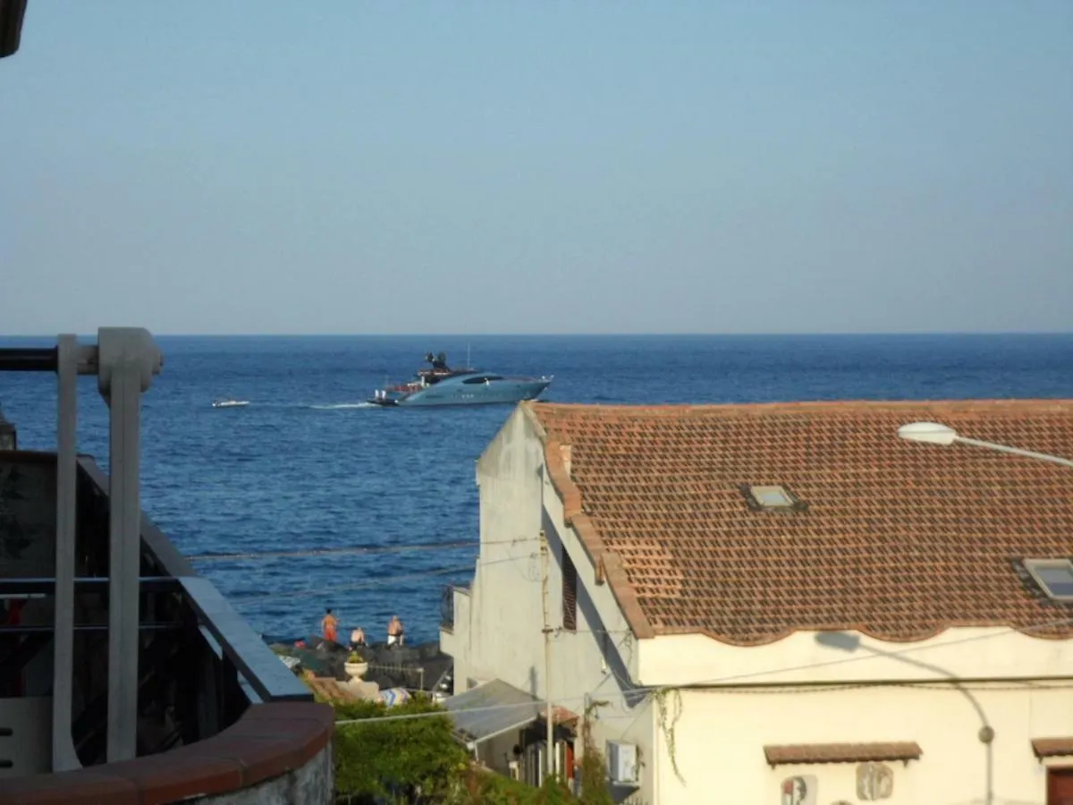 Casa 1 Sole - Mare - Montagna E Terrazza Panoramica Διαμέρισμα Riposto 0*,  Ιταλία