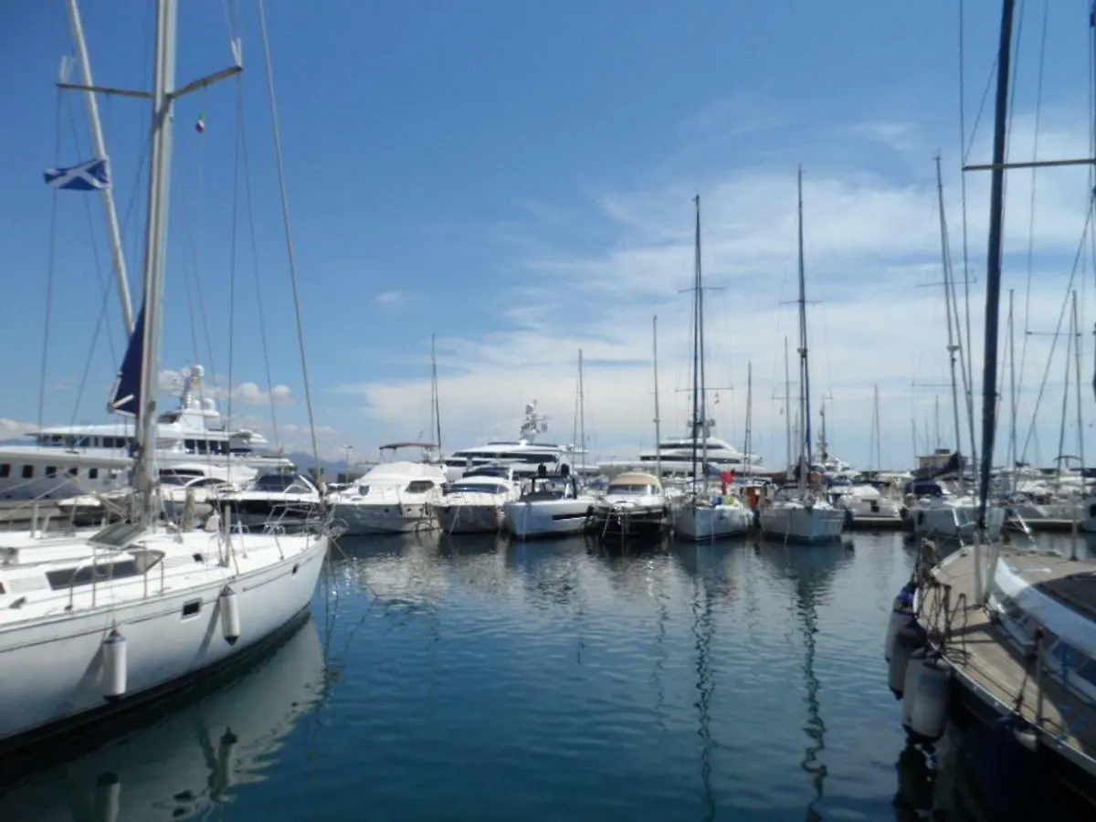 Casa 1 Sole - Mare - Montagna E Terrazza Panoramica Διαμέρισμα Riposto