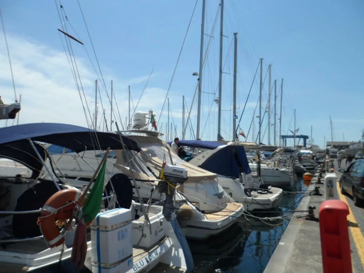리포스토 Casa 1 Sole - Mare - Montagna E Terrazza Panoramica 아파트